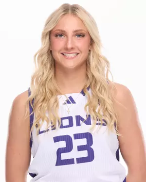 Alyssa Clutter headshot