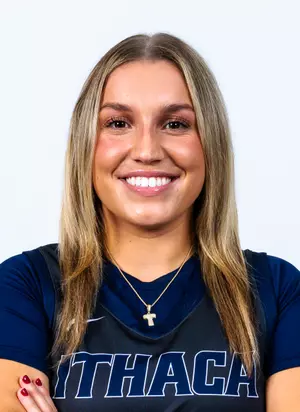 Tori Drevna headshot