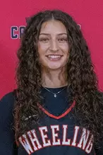 Averi Davis headshot