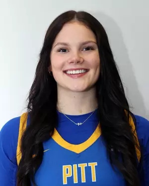 Kate Myers headshot