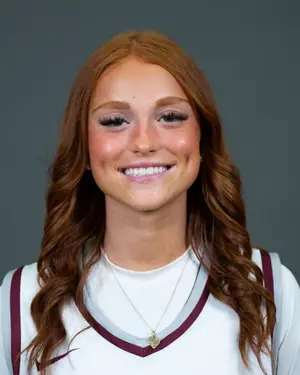 Natalie Daugherty headshot