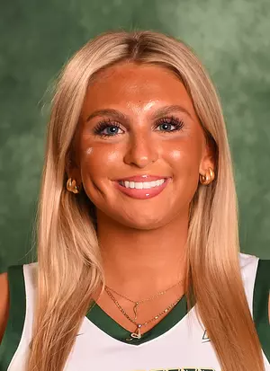 Ava Lucarotti headshot