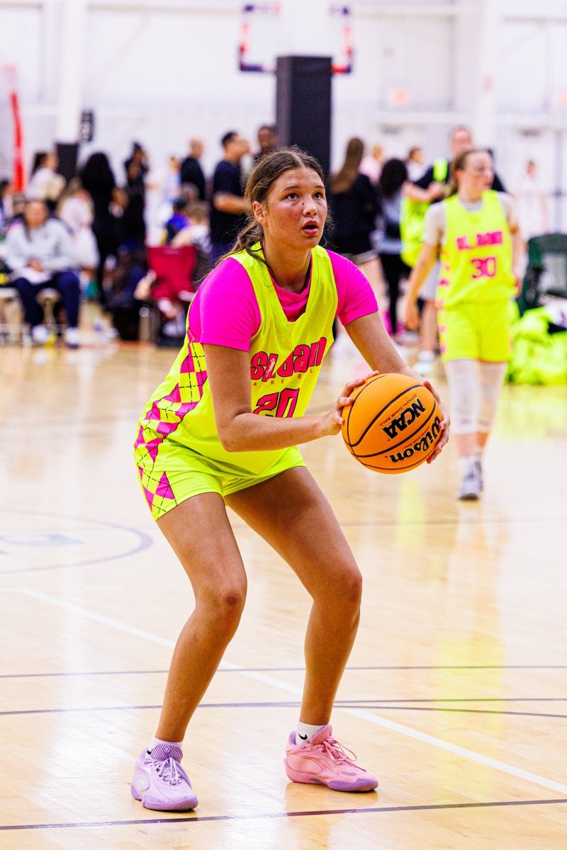 A SLAAM player setting up a shot during a tournament.