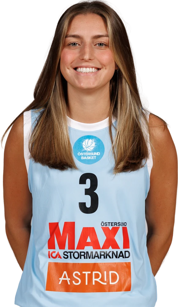 Hallie Cowan in her blue Östersund Basket number 3 jersey
